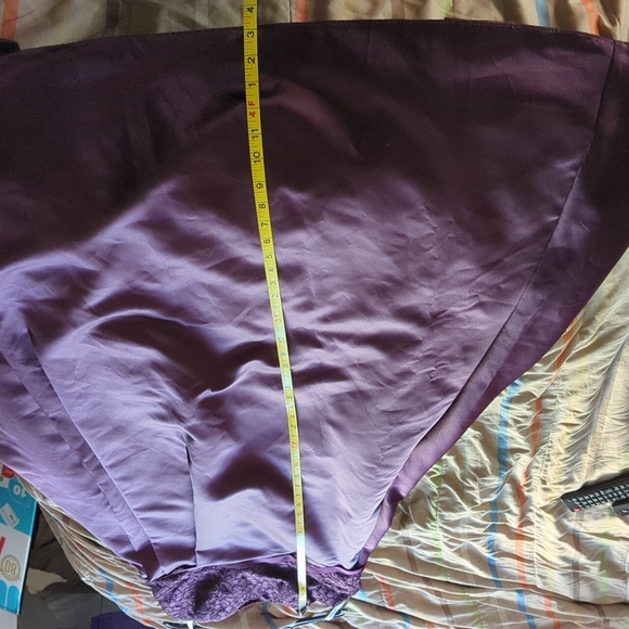 Dress - Picture 8 of 9